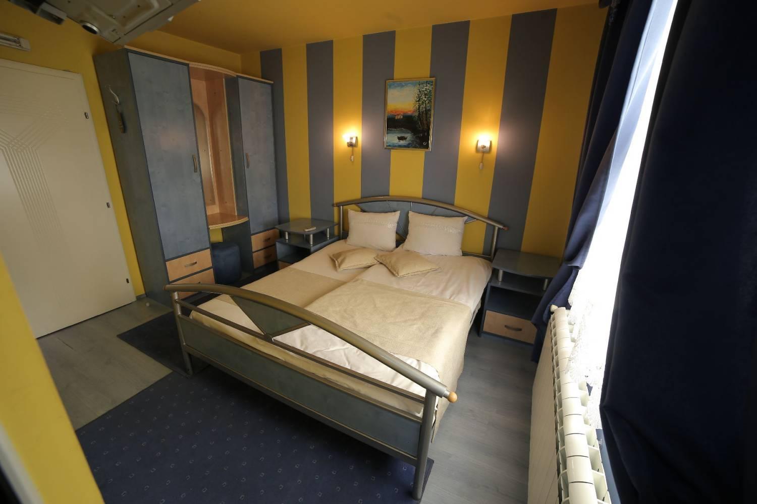 Hotel Zeneva Kragujevac Luaran gambar