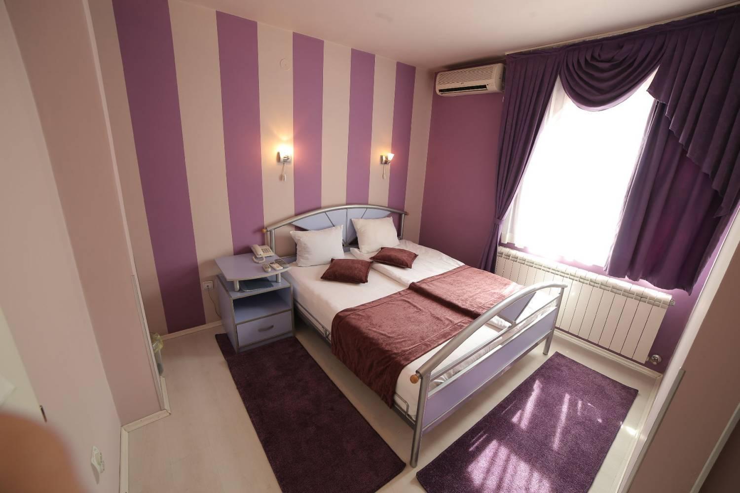 Hotel Zeneva Kragujevac Luaran gambar