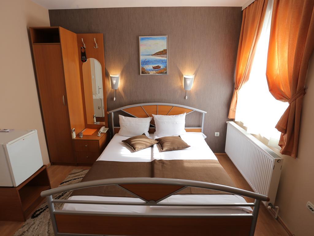 Hotel Zeneva Kragujevac Bilik gambar