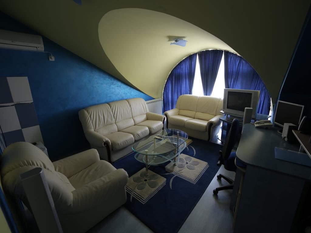 Hotel Zeneva Kragujevac Bilik gambar