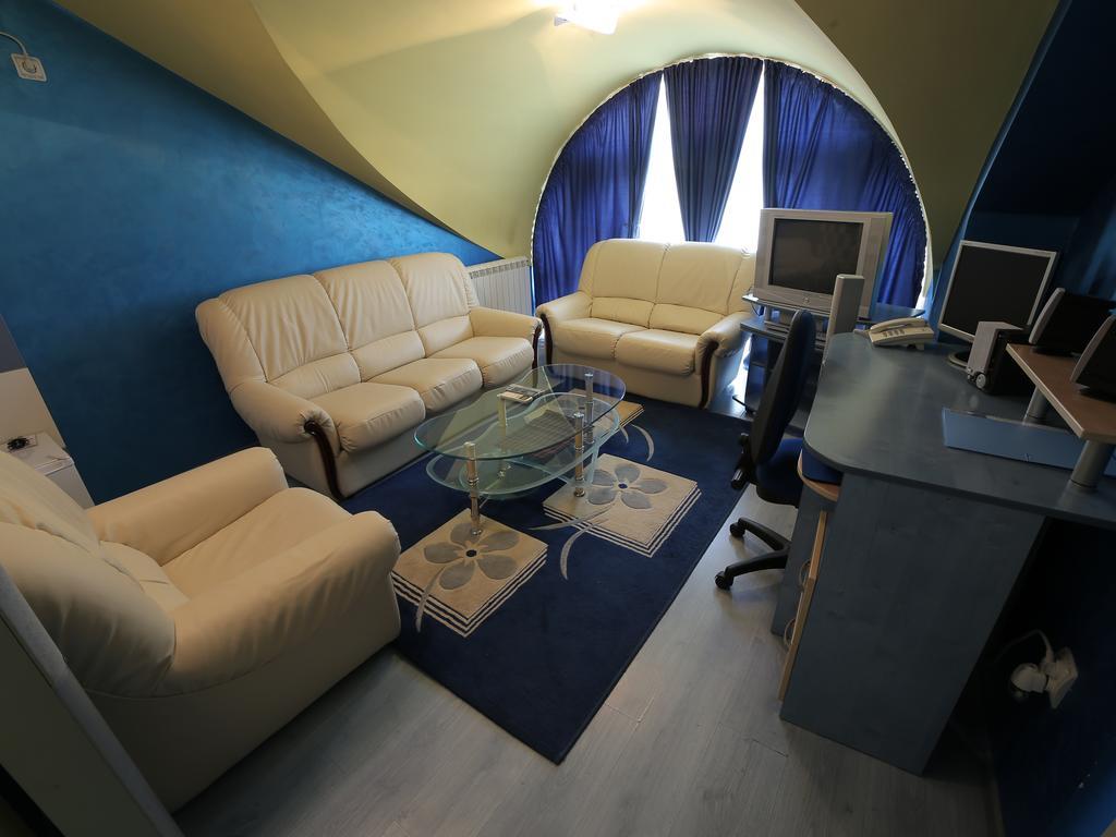 Hotel Zeneva Kragujevac Bilik gambar