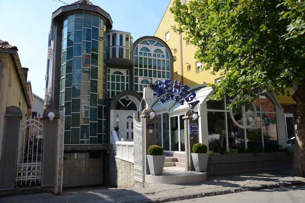 Hotel Zeneva Kragujevac Luaran gambar